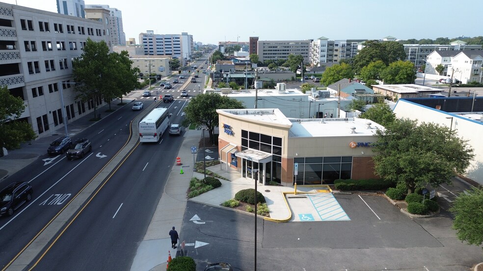More Photos Of 3012 Pacific Ave, Virginia Beach Bank For Lease