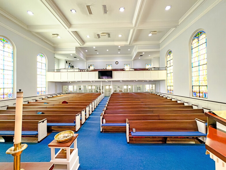More Photos Of 603 11th St W, Bradenton Religious Facility For Sale