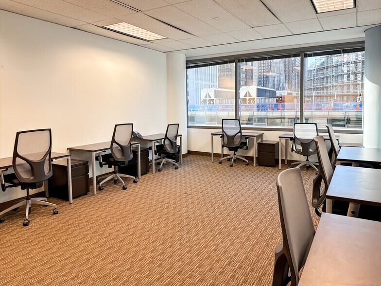 More Photos Of 203 N LaSalle St, Chicago Office For Lease