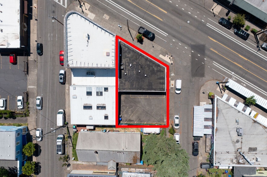 More Photos Of 6601 SE Foster Rd, Portland Storefront Retail Office For Sale