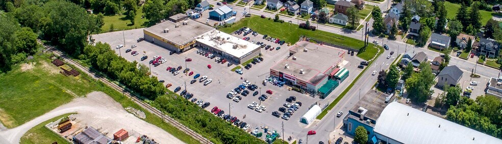 Primary Photo Of 111 Charles St E, Ingersoll Storefront For Lease