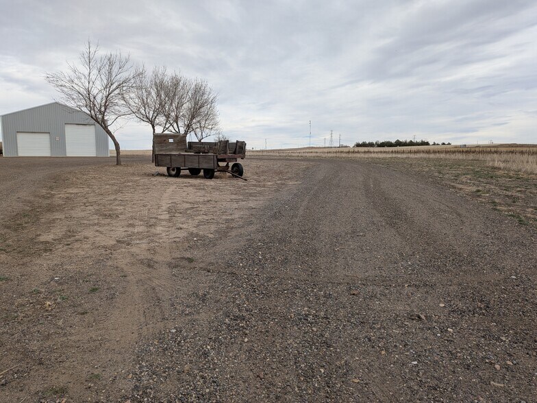More Photos Of 15507 County Road 10, Fort Lupton Flex For Lease