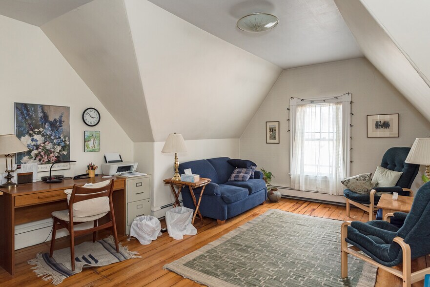 More Photos Of 173 Mount Auburn St, Watertown Medical For Sale