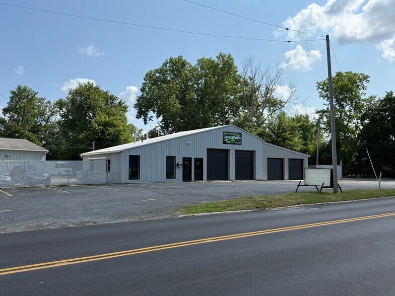 More Photos Of 707 W Main St, Crestline Specialty For Sale