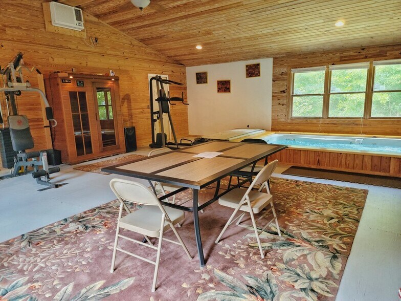 More Photos Of 9545 178th St, Mc Alpin Specialty For Sale