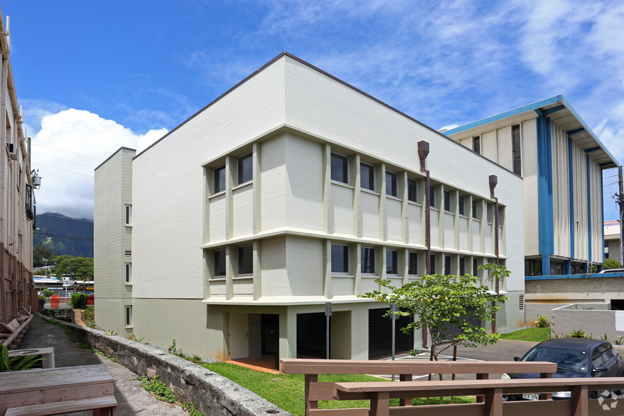 Primary Photo Of 45-943 Kamehameha Hwy, Kaneohe Office For Lease