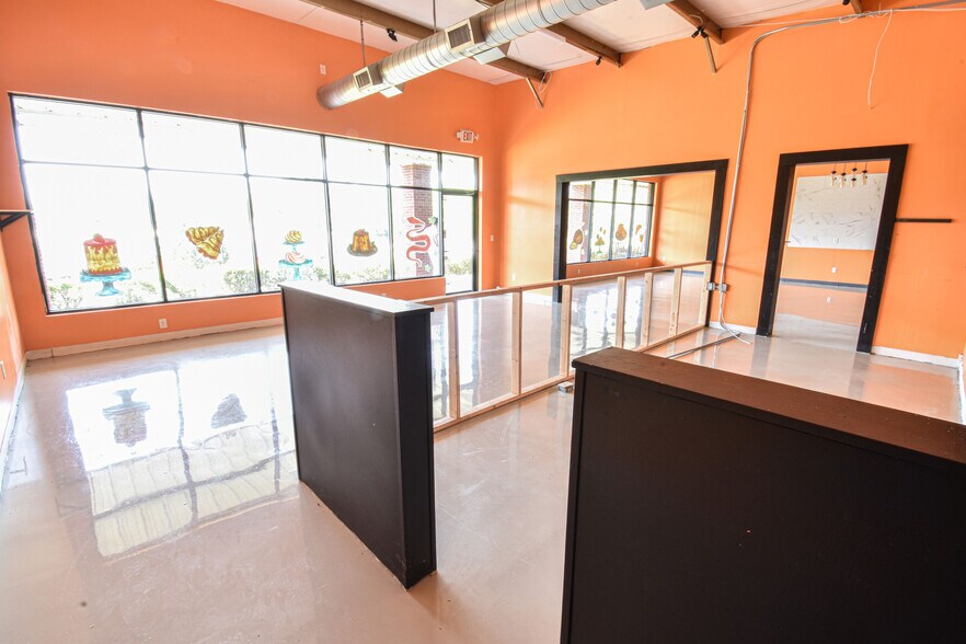 More Photos Of 4550 Station Cir, Northport Freestanding For Lease