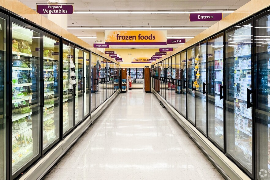 More Photos Of 16723-16837 Crabbs Branch Way, Rockville Unknown For Lease