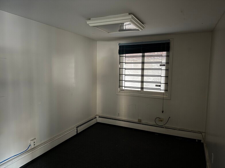 More Photos Of 100-108 35th St, Union City Apartments For Sale