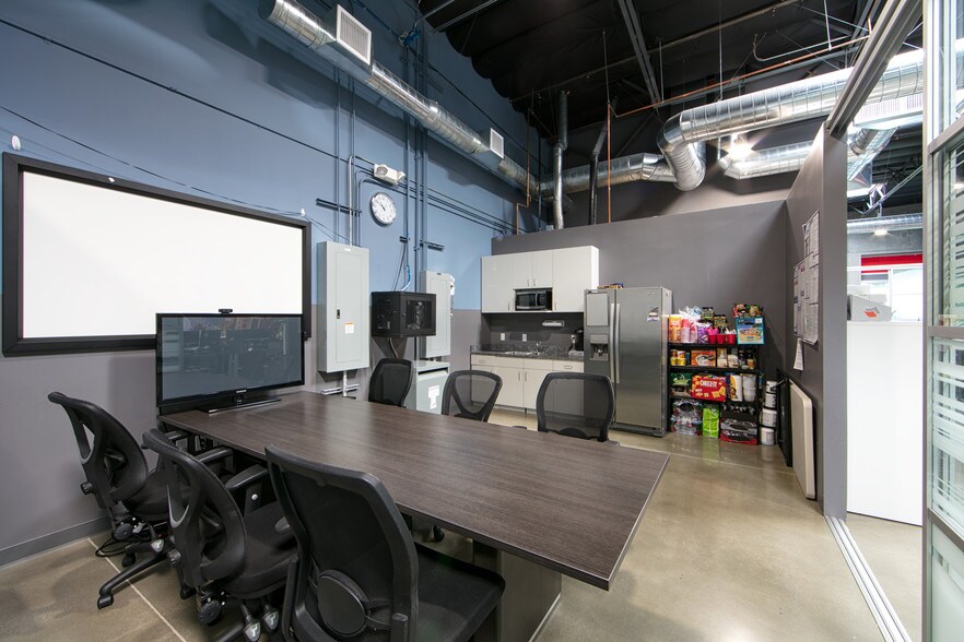 More Photos Of 9297-9311 Research Dr, Irvine Research And Development For Lease