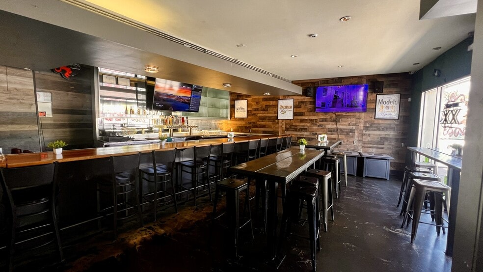 More Photos Of 2210-2222 Central Ave SE, Albuquerque Storefront For Lease