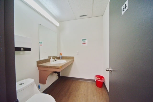 More Photos Of 1431 40th Ave NE, Calgary Light Distribution For Sale