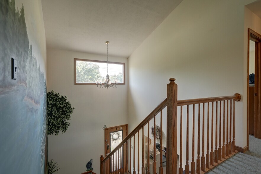 More Photos Of 2704 Lake Monticello Rd, Palmyra Office For Sale