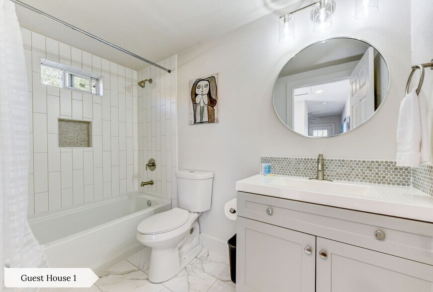 More Photos Of 7002 Whispering Oaks Dr, Austin Specialty For Sale