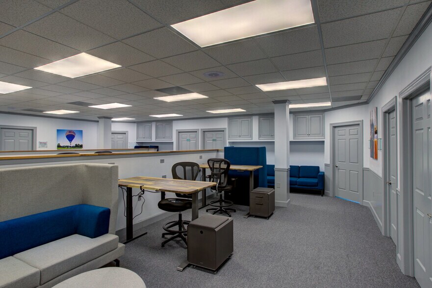 More Photos Of 930 Red Rose Ct, Lancaster Office For Sale