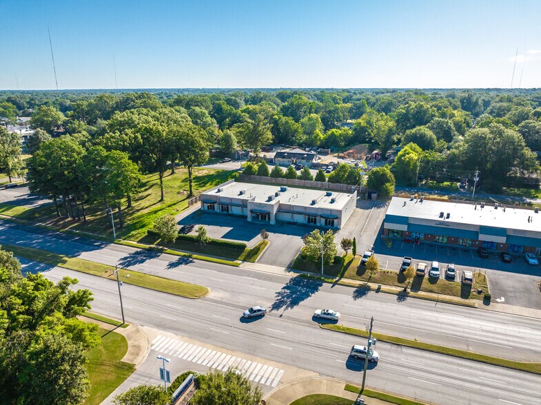 More Photos Of 1288 Sycamore View Rd, Memphis Medical For Sale