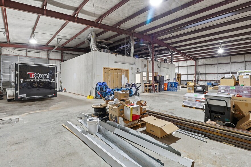 More Photos Of 5342 5th St, Katy Freestanding For Lease