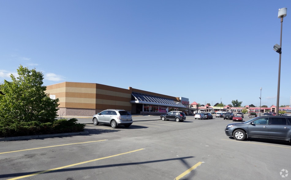 More Photos Of 1070 Stonechurch Rd, Hamilton General Retail For Lease