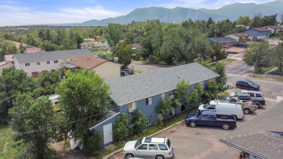 More Photos Of 135 University Dr, Colorado Springs Apartments For Sale