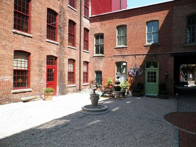 More Photos Of 163 Exchange St, Pawtucket Office For Sale