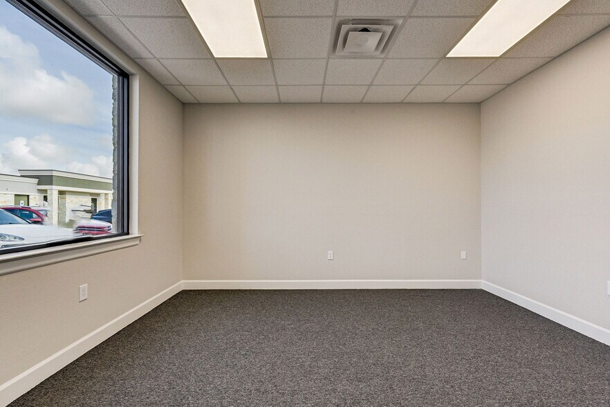 More Photos Of 25145 Star Ln, Katy Medical For Lease