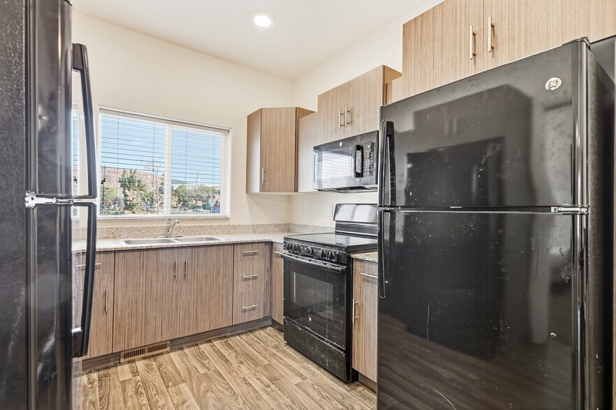 More Photos Of 119 N 800 W, Cedar City Apartments For Sale