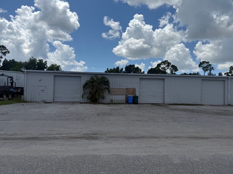 Primary Photo Of 8941 N Fork Dr, North Fort Myers Manufacturing For Lease