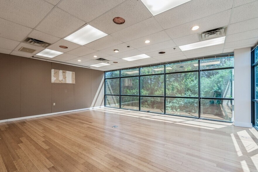 More Photos Of 3121 US Highway 22, Branchburg Coworking Space