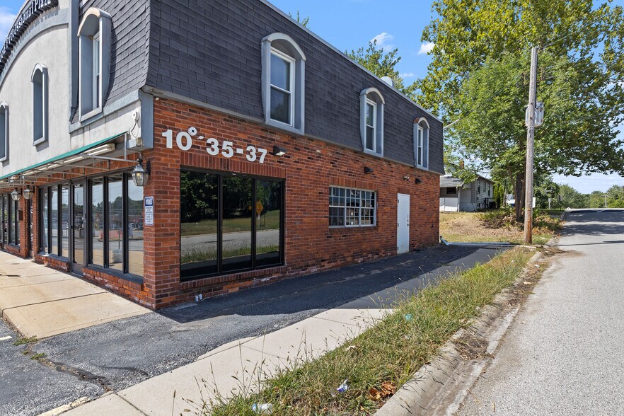 More Photos Of 10131-10137 West Florissant Ave, Saint Louis Office For Sale