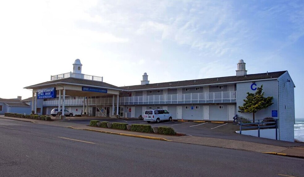 More Photos Of 536-614 SW Elizabeth St, Newport Hotel For Sale