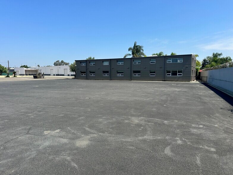 More Photos Of 8226 Whittier Blvd, Pico Rivera Warehouse For Sale