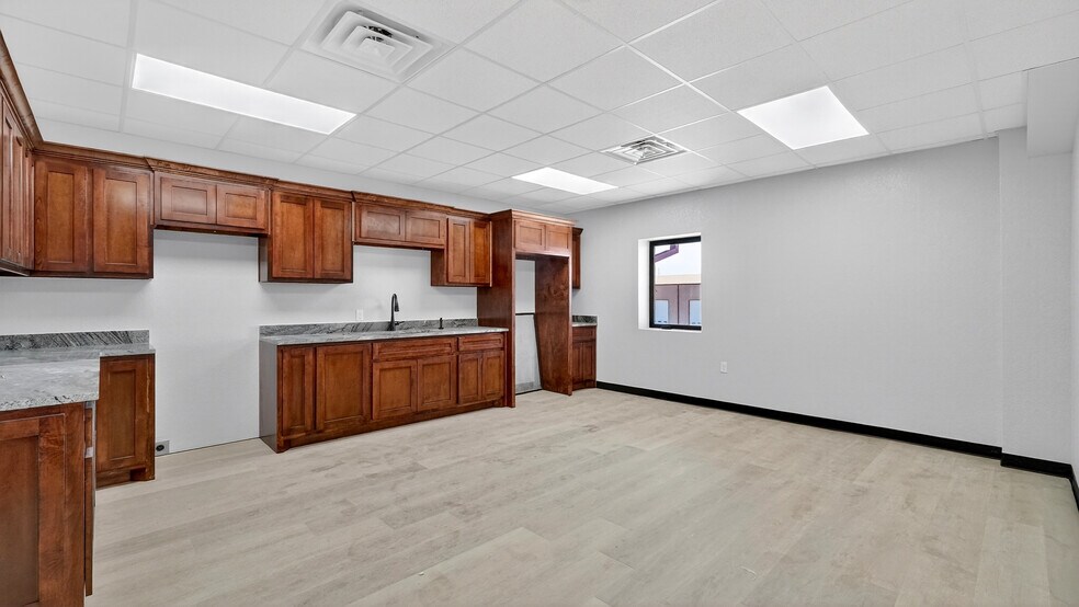 More Photos Of 16511 W Basin St, Odessa Industrial For Lease