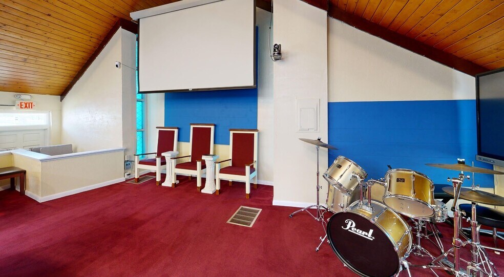 More Photos Of 12323 Bluhill Rd, Silver Spring Religious Facility For Sale