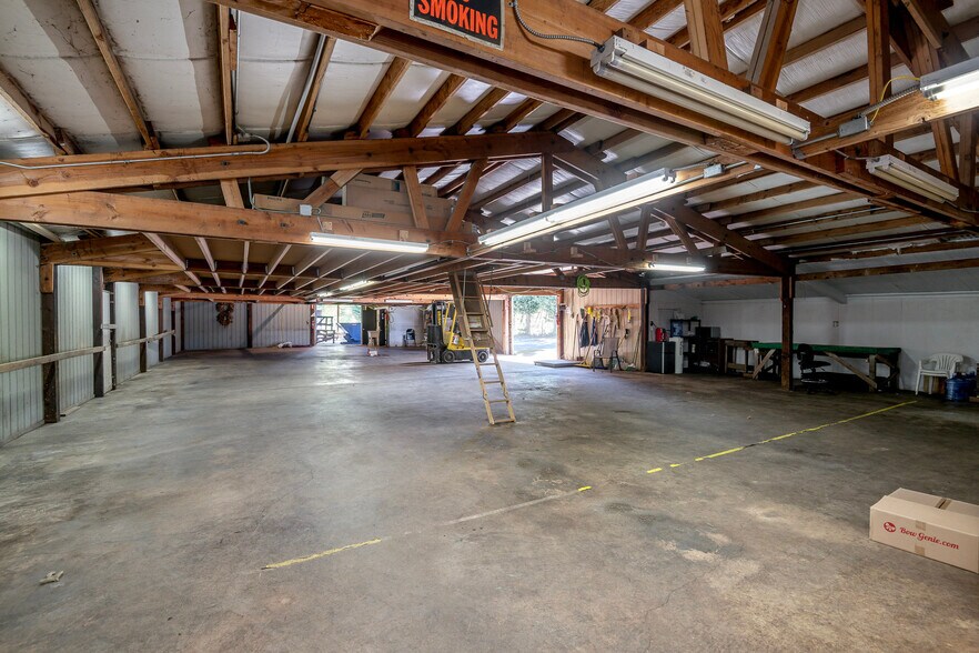 More Photos Of 10709 12th Ave E, Tacoma Warehouse For Sale
