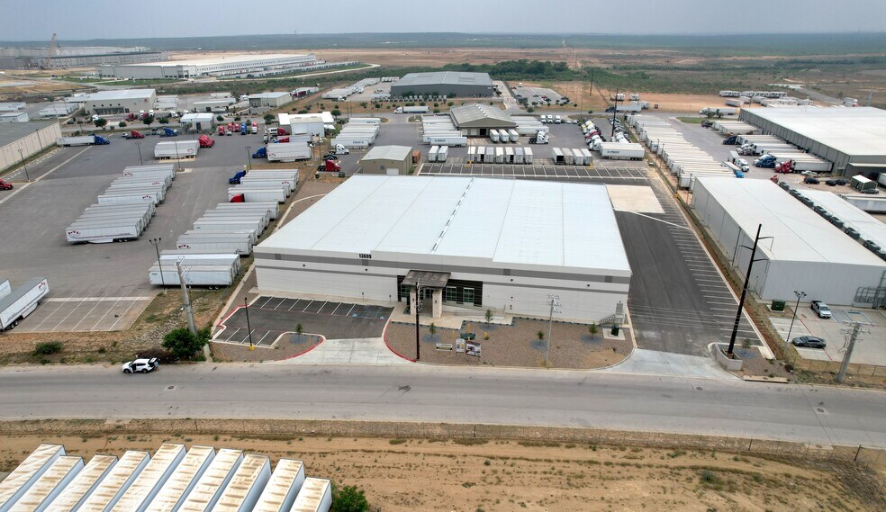 Primary Photo Of 13609 Evolution Lp, Laredo Warehouse For Lease