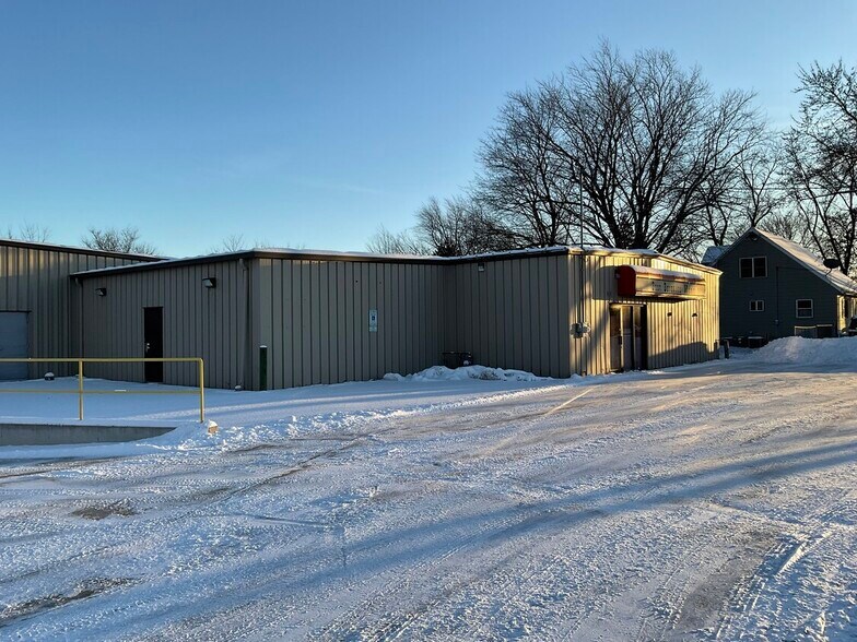 More Photos Of 1031 Appleton Rd, Menasha Industrial For Lease
