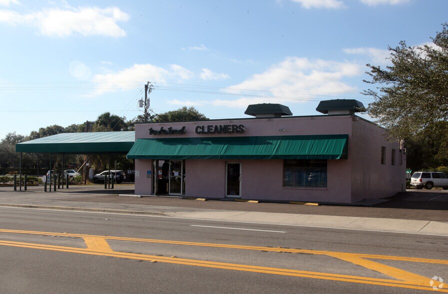 More Photos Of 3519 Henderson Blvd, Tampa Freestanding For Sale