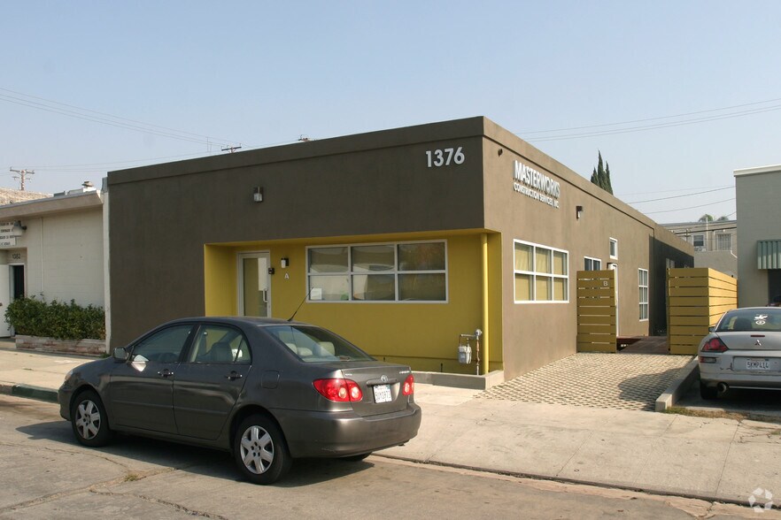 Primary Photo Of 1376 Coronado Ave, Long Beach Warehouse For Lease