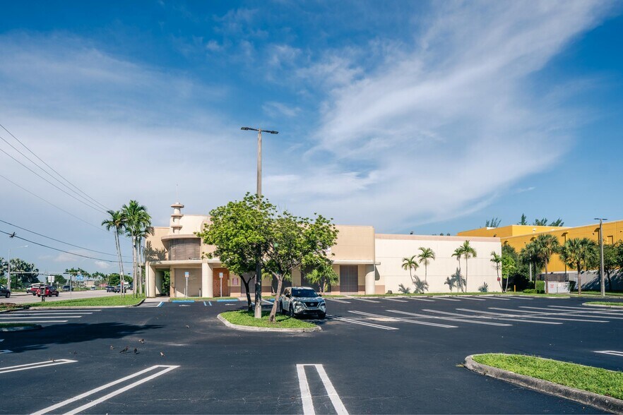 More Photos Of 11920 NW 27th Ave, Miami Freestanding For Lease