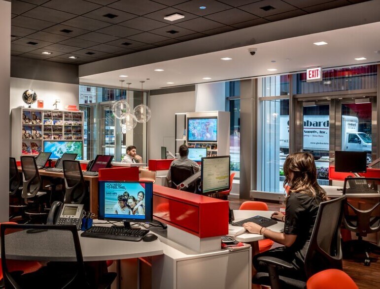 More Photos Of 200 N Michigan Ave, Chicago Apartments For Lease