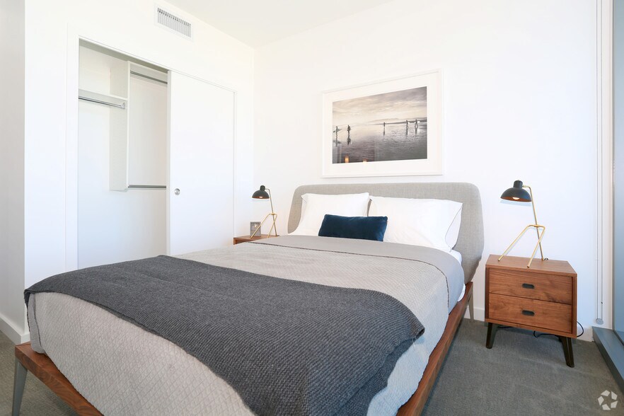 More Photos Of 399 Fremont St, San Francisco Apartments For Lease