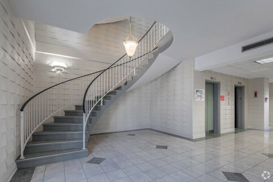 More Photos Of 1500 Leestown Rd, Lexington Office For Lease