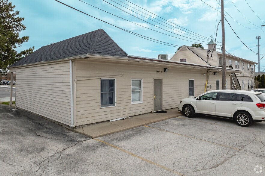 More Photos Of 705 Conant St, Maumee Office For Sale