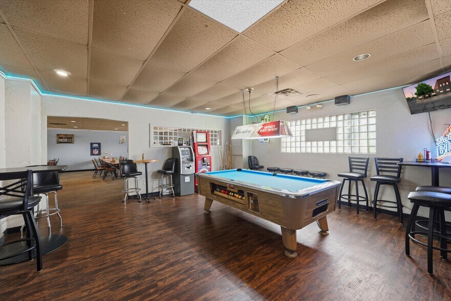More Photos Of 18625 Main St, Tontogany Flex For Sale