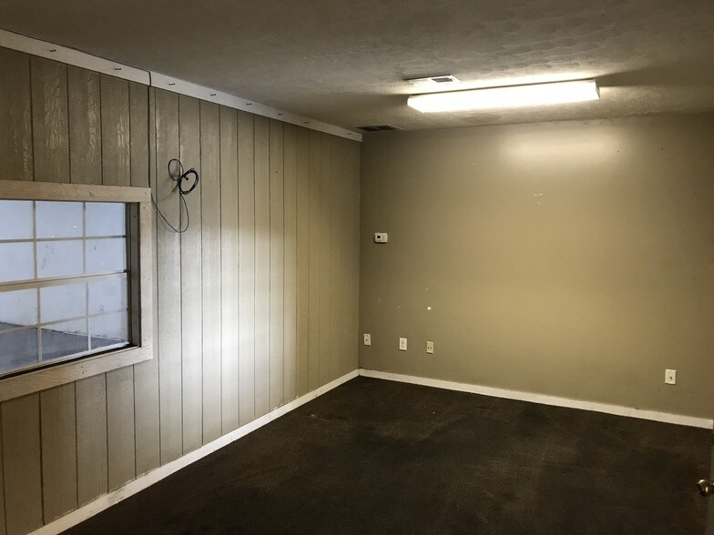 More Photos Of 419 Hamilton Crossing Rd NW, Cartersville Industrial For Sale
