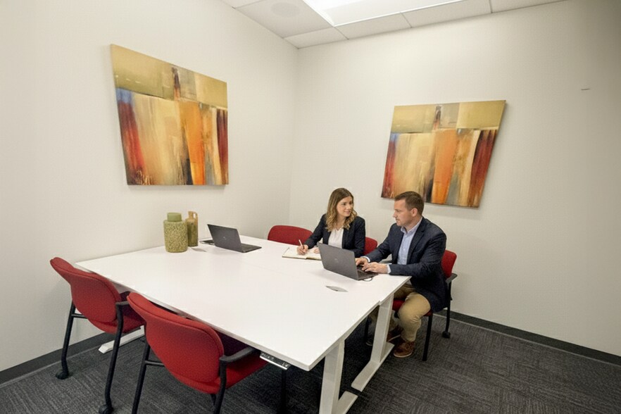 More Photos Of 27001 Agoura Rd, Calabasas Coworking Space