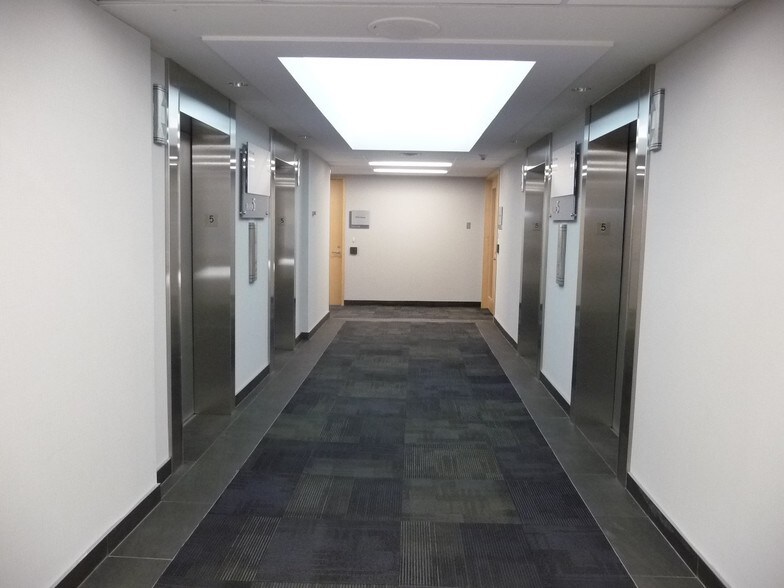 More Photos Of 10405 Jasper Ave NW, Edmonton Office For Lease