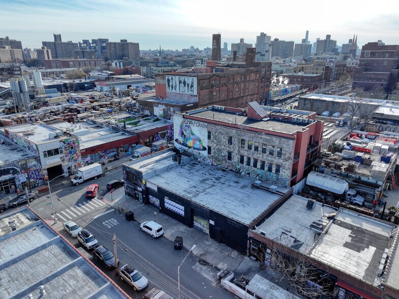 More Photos Of 273 Meserole St, Brooklyn Warehouse For Lease