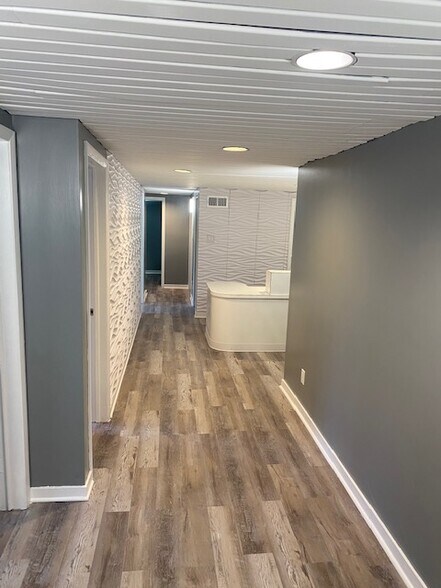 More Photos Of 2059 Huntington Ave, Alexandria Apartments For Lease
