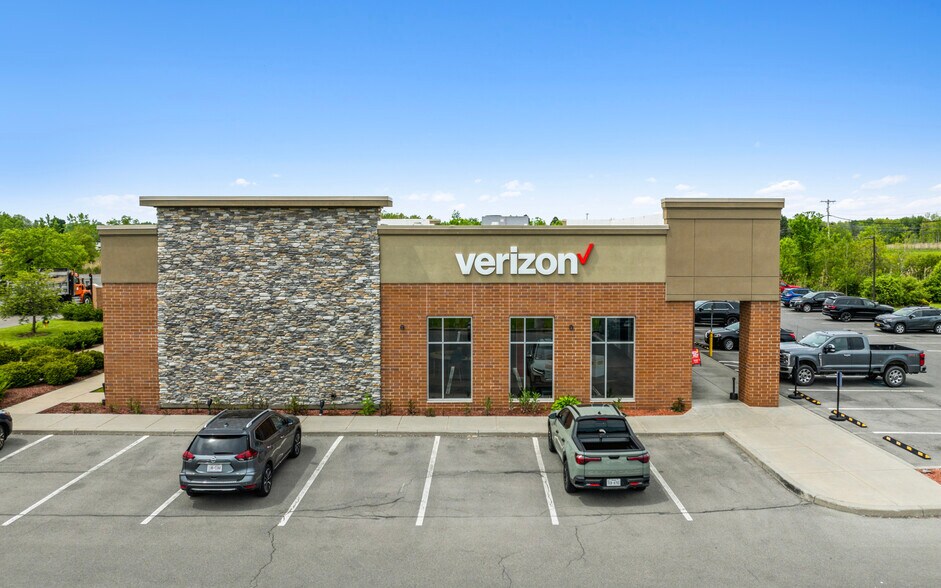 More Photos Of 3852 State Route 31, Liverpool General Retail For Sale